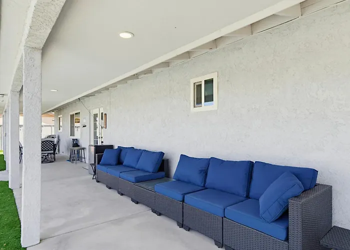 Pool, Game & View! Modern Havasu Ferienhaus