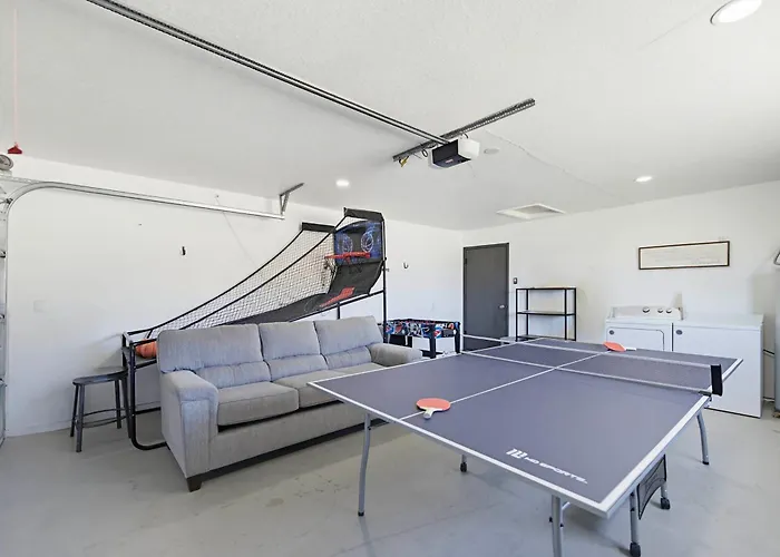 Pool, Game & View! Modern Havasu Ferienhaus *